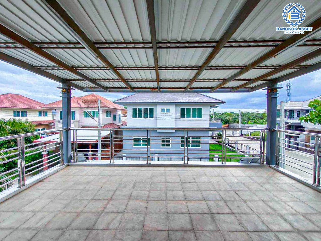 *****บ้านเดี่ยวมือสอง โครงการ บ้านสวนดอกไม้ บรมราชชนนี เนื้อที่กว้าง 79.90 ตร.ว. ฟังก์ชัน 4 ห้องนอน 4 ห้องน้ำ 2 ที่จอดรถ ภายในสภาพดีเยี่ม แถมฟรี! เครื่องปรับอากาศ บนทำเลเดินทางเชื่อมต่อเมืองสะดวก ใกล้ทางคู่ขนานลอยฟ้าบรมราชชนนี ทางด่วน "กาญจนาภิเษก" มหาวิทยาลัยมหิดล และเซ็นทรัลปิ่นเกล้า