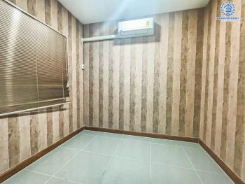 *****ทาวน์เฮ้าส์มือสองนนทบุรี โครงการ โกลเด้นทาวน์2 งามวงศ์วาน-ประชาชื่น เนื้อที่ 16.2 ตร.ว. ฟังก์ชัน 3 ห้องนอน 2 ห้องน้ำ 1 ที่จอดรถ แถมฟรี! 4 เครื่องปรับอากาศ, 2 เครื่องทำน้ำอุ่น บนทำเลเดินทางสะดวก เชื่อมต่อถนนกรุงเทพ-นนทบุรี ใกล้ทางด่วน "ศรีรัช" และรถไฟฟ้าสายสีม่วง "สถานีแยกติวานนท์" เพียง 10 นาทีเท่านั้น!