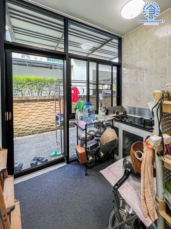 *****บ้านเดี่ยวมือสอง หลังใหญ่ จากแบรนด์ Sansiri โครงการ บุราสิริ ราชพฤกษ์-345 เนื้อที่กว่า 73 ตร.ว. ฟังก์ชัน 4 ห้องนอน 4 ห้องน้ำ 2 ที่จอดรถ สภาพสวยเหมือนใหม่ ทำเลดี เชื่อมต่อทั้งถนนสะพานนนทบุรี-บางบัวทอง, ถนนกาญจนาภิเษก, ถนนราชพฤกษ์ ใกล้เซ็นทรัลเวสต์เกต และอีเกียบางใหญ่