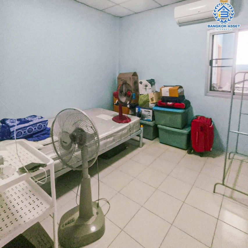 *****ทาวน์เฮ้าส์มือสองปทุมธานี หมู่บ้าน ราชพฤกษ์1 คลองหลวง เนื้อที่กว้าง 24.7 ตร.ว. ฟังก์ชัน 3 ห้องนอน 1 ห้องน้ำ บ้านร่มรื่น น่าอยู่ บนทำเลแห่งการเดินทาง เชื่อมต่อถนนพหลโยธิน, ถนนเชียงราก ใกล้จุดขึ้นทางด่วน "มหาวิทยาลัยธรรมศาสตร์ ศูนย์รังสิต" จองเลย!