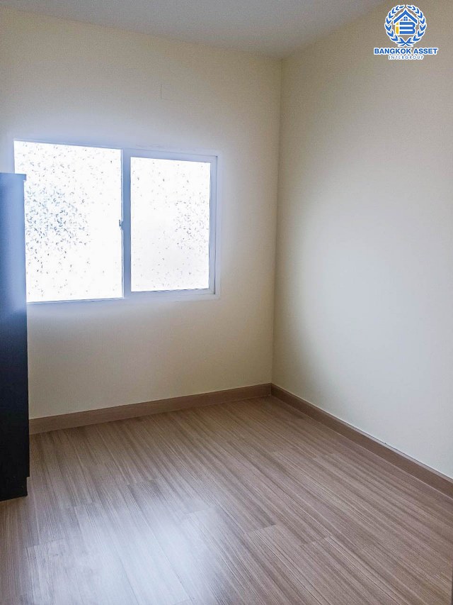 *****ทาวน์เฮ้าส์มือสองกรุงเทพมหานคร โครงการ กัสโต้ พระราม2 เนื้อที่กว้างเกือบ 22 ตร.ว. ฟังก์ชัน 4 ห้องนอน 3 ห้องน้ำ 2 ที่จอดรถ บ้านสภาพพร้อมอยู่ บนทำเลดี เชื่อมต่อถนนบางขุนเทียน, ถนนกาญจนาภิเษก, ถนนพระราม 2 ใกล้จุดขึ้นทางด่วน "เฉลิมมหานคร" จองเลย!