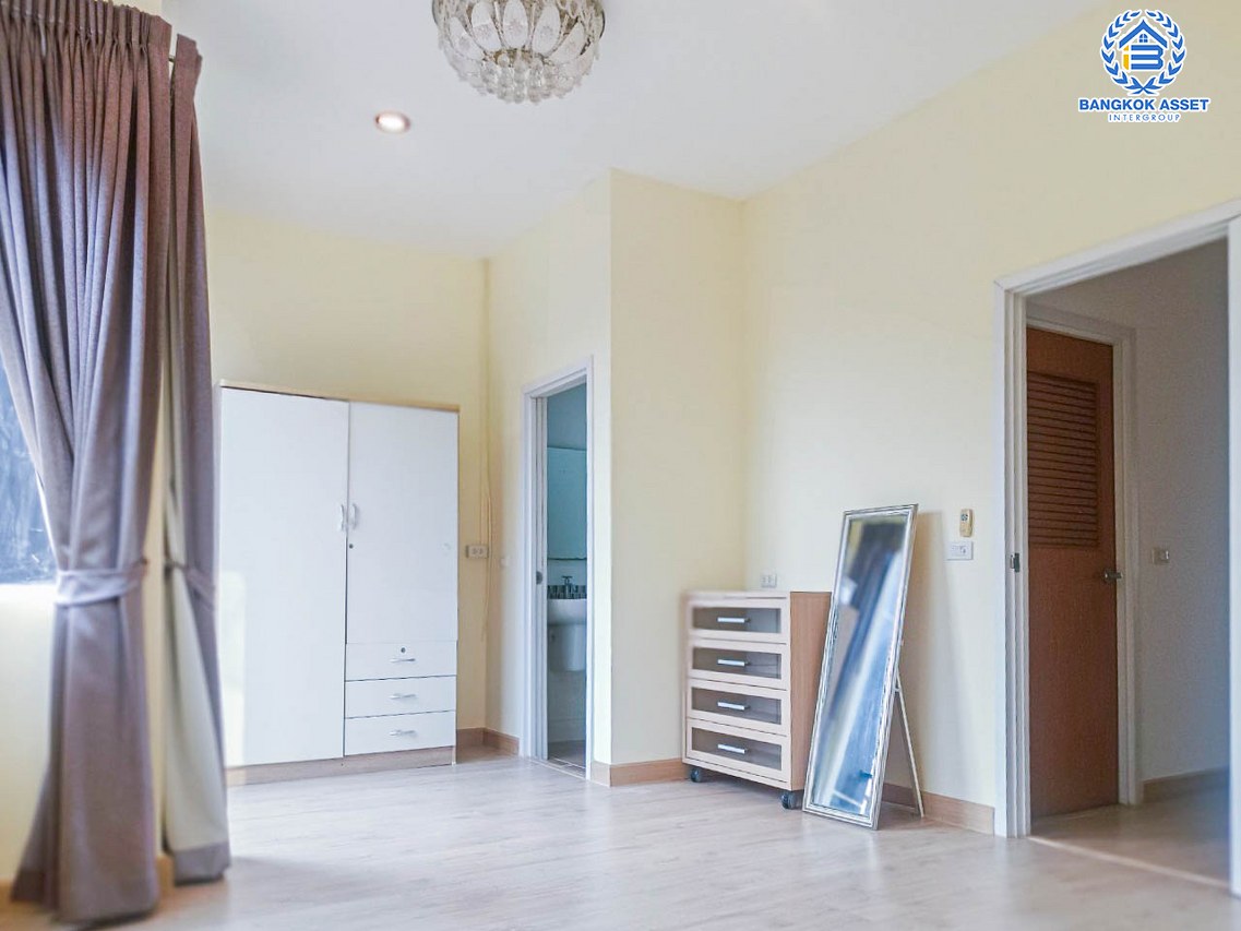 *****ทาวน์เฮ้าส์มือสองกรุงเทพมหานคร โครงการ กัสโต้ พระราม2 เนื้อที่กว้างเกือบ 22 ตร.ว. ฟังก์ชัน 4 ห้องนอน 3 ห้องน้ำ 2 ที่จอดรถ บ้านสภาพพร้อมอยู่ บนทำเลดี เชื่อมต่อถนนบางขุนเทียน, ถนนกาญจนาภิเษก, ถนนพระราม 2 ใกล้จุดขึ้นทางด่วน "เฉลิมมหานคร" จองเลย!