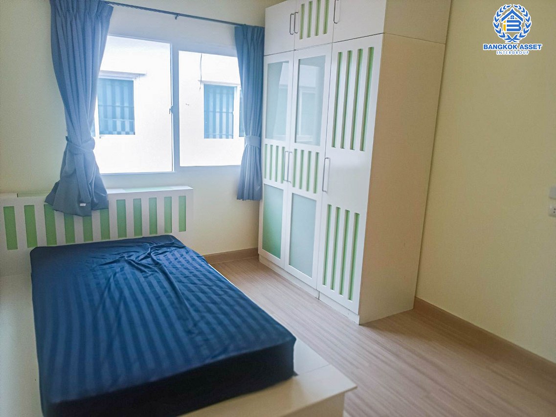 *****ทาวน์เฮ้าส์มือสองกรุงเทพมหานคร โครงการ กัสโต้ พระราม2 เนื้อที่กว้างเกือบ 22 ตร.ว. ฟังก์ชัน 4 ห้องนอน 3 ห้องน้ำ 2 ที่จอดรถ บ้านสภาพพร้อมอยู่ บนทำเลดี เชื่อมต่อถนนบางขุนเทียน, ถนนกาญจนาภิเษก, ถนนพระราม 2 ใกล้จุดขึ้นทางด่วน "เฉลิมมหานคร" จองเลย!