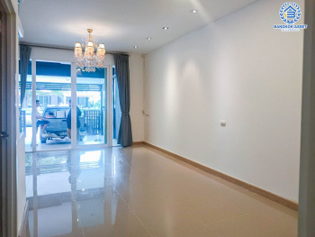 *****ทาวน์เฮ้าส์มือสองกรุงเทพมหานคร โครงการ กัสโต้ พระราม2 เนื้อที่กว้างเกือบ 22 ตร.ว. ฟังก์ชัน 4 ห้องนอน 3 ห้องน้ำ 2 ที่จอดรถ บ้านสภาพพร้อมอยู่ บนทำเลดี เชื่อมต่อถนนบางขุนเทียน, ถนนกาญจนาภิเษก, ถนนพระราม 2 ใกล้จุดขึ้นทางด่วน "เฉลิมมหานคร" จองเลย!