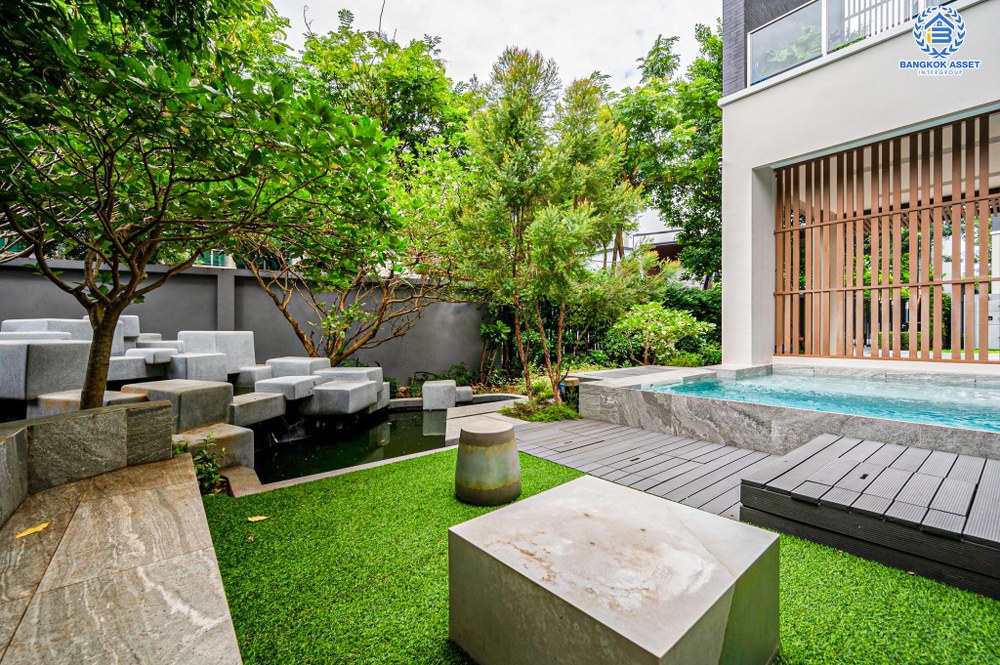 *****บ้านเดี่ยวมือสอง โครงการ เดอะ เจนทริ วิภาวดี จาก SC ASSET เนื้อที่ 136.90 ตร.ว. ฟังก์ชัน 5 ห้องนอน 7 ห้องน้ำ 4 ที่จอดรถ เหนือกว่าคำว่าบ้าน ตอบทุกมิติการอยู่อาศัยของคนรุ่นใหม่ บนทำเลแห่งการเดินทาง เชื่อมต่อถนนพหลโยธิน ใกล้รถไฟฟ้าสายสีแดง "สถานีหลักสี่" และดอนเมืองโทลล์เวย์