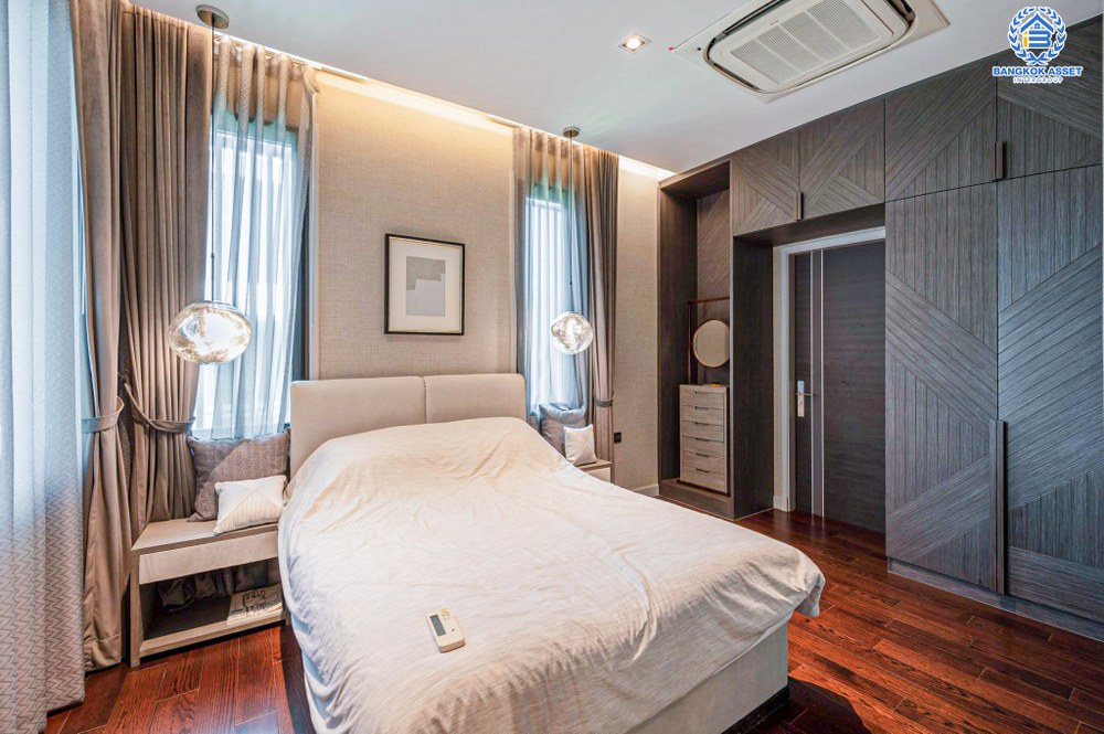 *****บ้านเดี่ยวมือสอง โครงการ เดอะ เจนทริ วิภาวดี จาก SC ASSET เนื้อที่ 136.90 ตร.ว. ฟังก์ชัน 5 ห้องนอน 7 ห้องน้ำ 4 ที่จอดรถ เหนือกว่าคำว่าบ้าน ตอบทุกมิติการอยู่อาศัยของคนรุ่นใหม่ บนทำเลแห่งการเดินทาง เชื่อมต่อถนนพหลโยธิน ใกล้รถไฟฟ้าสายสีแดง "สถานีหลักสี่" และดอนเมืองโทลล์เวย์