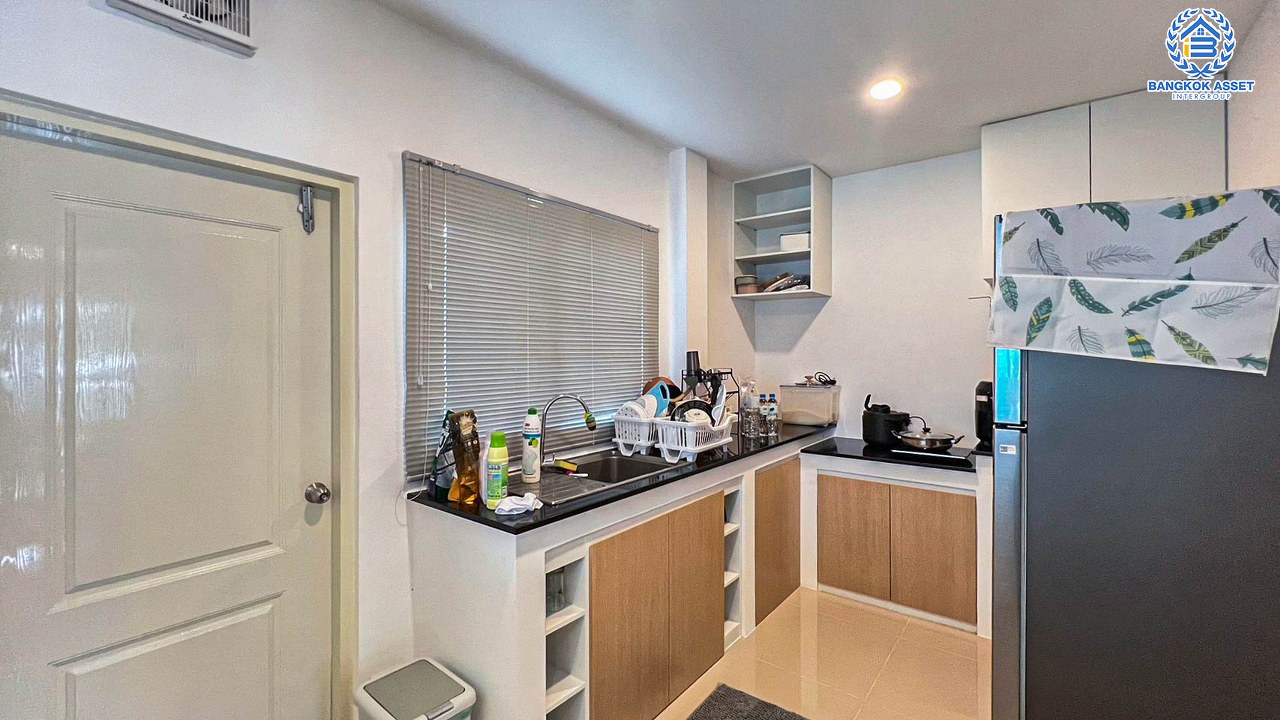 *****บ้านแฝดมือสองปทุมธานี โครงการ เซนโทร ชัยพฤกษ์-345 เนื้อที่กว้าง 38.2 ตร.ว. ฟังก์ชัน 3 ห้องนอน 3 ห้องน้ำ 2 ที่จอดรถ แถมฟรี! 5 เครื่องปรับอากาศ บนทำเลแห่งการเดินทาง เชื่อมต่อถนน 345, ถนนราชพฤกษ์ ใกล้จุดขึ้นทางด่วน "อุดรรักษา" จองเลย!