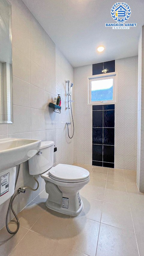 *****บ้านแฝดมือสองปทุมธานี โครงการ เซนโทร ชัยพฤกษ์-345 เนื้อที่กว้าง 38.2 ตร.ว. ฟังก์ชัน 3 ห้องนอน 3 ห้องน้ำ 2 ที่จอดรถ แถมฟรี! 5 เครื่องปรับอากาศ บนทำเลแห่งการเดินทาง เชื่อมต่อถนน 345, ถนนราชพฤกษ์ ใกล้จุดขึ้นทางด่วน "อุดรรักษา" จองเลย!