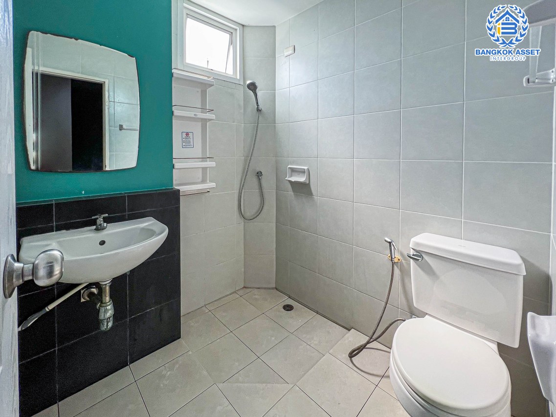 *****ทาวน์เฮ้าส์มือสองปทุมธานี โครงการ เดอะโฟริเอช รังสิต-นครนายก หลังมุม! เนื้อที่กว้างมากถึง 38.4 ตร.ว. ฟังก์ชัน 3 ห้องนอน 3 ห้องน้ำ 2 ที่จอดรถ บ้านสภาพดี แถมฟรี! 4 เครื่องปรับอากาศ บนทำเลเข้า-ออกเมืองสะดวก เชื่อมต่อถนนลำลูกกา, ถนนรังสิต-นครนายก