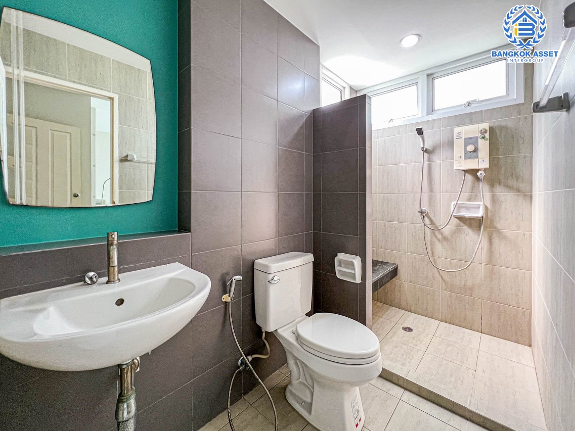 *****ทาวน์เฮ้าส์มือสองปทุมธานี โครงการ เดอะโฟริเอช รังสิต-นครนายก หลังมุม! เนื้อที่กว้างมากถึง 38.4 ตร.ว. ฟังก์ชัน 3 ห้องนอน 3 ห้องน้ำ 2 ที่จอดรถ บ้านสภาพดี แถมฟรี! 4 เครื่องปรับอากาศ บนทำเลเข้า-ออกเมืองสะดวก เชื่อมต่อถนนลำลูกกา, ถนนรังสิต-นครนายก