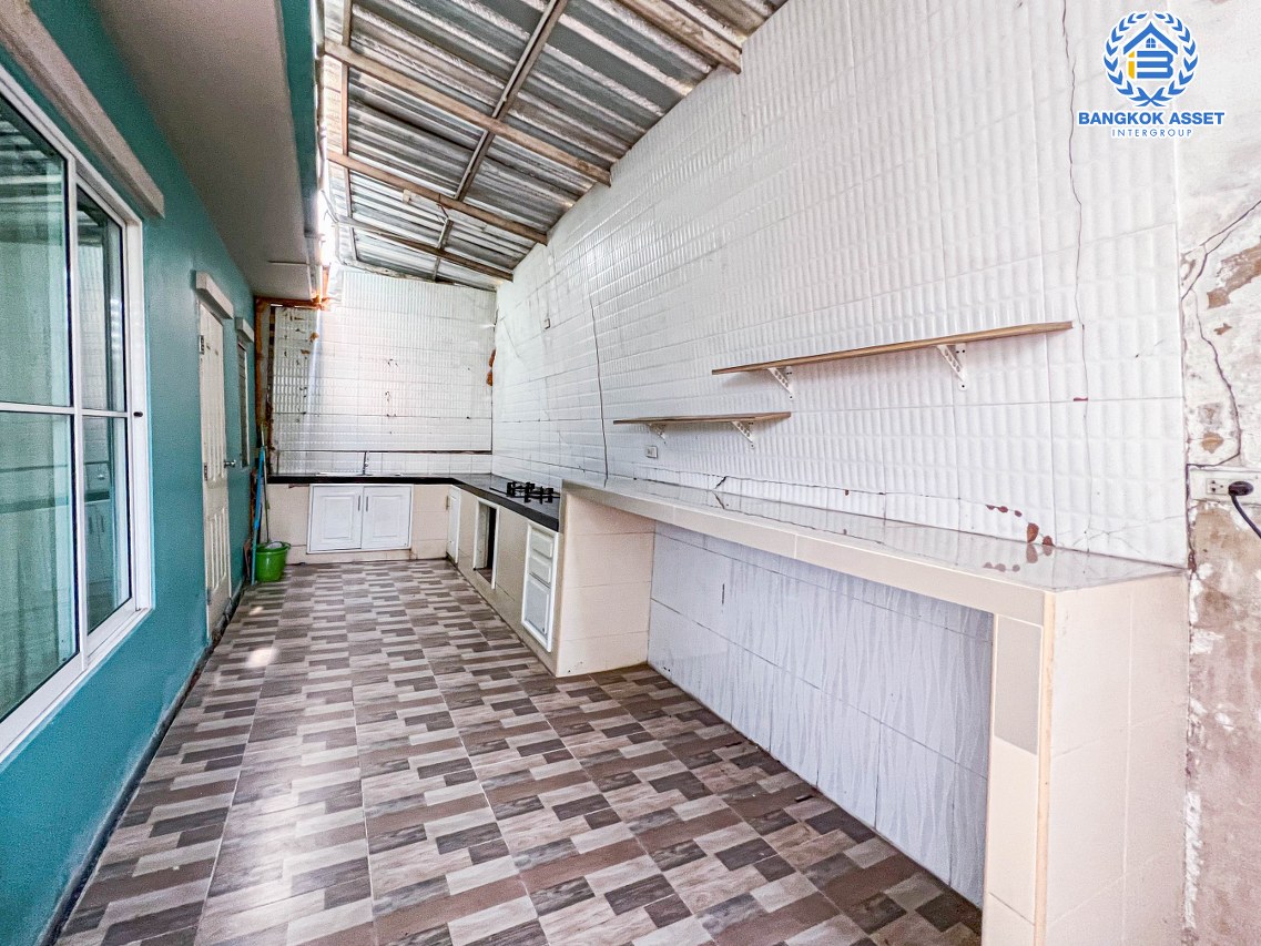 *****ทาวน์เฮ้าส์มือสองปทุมธานี โครงการ เดอะโฟริเอช รังสิต-นครนายก หลังมุม! เนื้อที่กว้างมากถึง 38.4 ตร.ว. ฟังก์ชัน 3 ห้องนอน 3 ห้องน้ำ 2 ที่จอดรถ บ้านสภาพดี แถมฟรี! 4 เครื่องปรับอากาศ บนทำเลเข้า-ออกเมืองสะดวก เชื่อมต่อถนนลำลูกกา, ถนนรังสิต-นครนายก