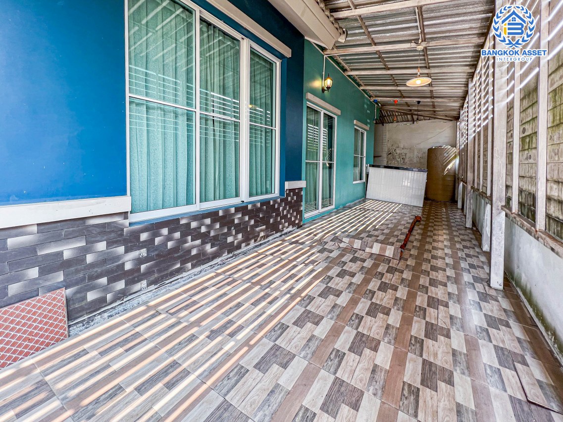 *****ทาวน์เฮ้าส์มือสองปทุมธานี โครงการ เดอะโฟริเอช รังสิต-นครนายก หลังมุม! เนื้อที่กว้างมากถึง 38.4 ตร.ว. ฟังก์ชัน 3 ห้องนอน 3 ห้องน้ำ 2 ที่จอดรถ บ้านสภาพดี แถมฟรี! 4 เครื่องปรับอากาศ บนทำเลเข้า-ออกเมืองสะดวก เชื่อมต่อถนนลำลูกกา, ถนนรังสิต-นครนายก