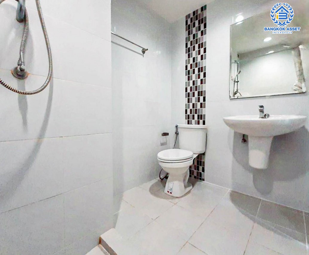 *****คอนโดมิเนียมมือสองกรุงเทพมหานคร โครงการ เดอะนิชไอดี บางแค เนื้อที่เกือบ 28 ตร.ม. ฟังก์ชัน 1 ห้องนอน 1 ห้องน้ำ 1 ที่จอดรถ คอนโดพร้อมอยู่ บนทำเลดี ใกล้รถไฟฟ้าสายสีเขียว "สถานีบางหว้า" และเชื่อมต่อ ถนนบางแค, ถนนเพชรเกษม, ถนนกาญจนาภิเษก, ถนนกัลปพฤกษ์, ถนนสาทร