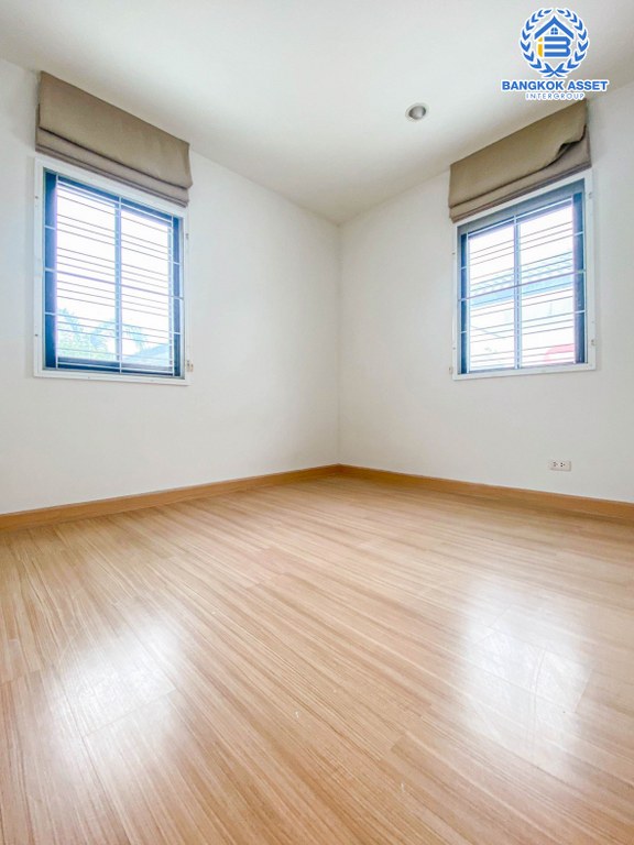 *****บ้านแฝดมือสอง โครงการ พฤกษาวิลเลจ43/2 บางบัวทอง-บางพูน เนื้อที่ 43.50 ตร.ว. ฟังก์ชัน 3 ห้องนอน 2 ห้องน้ำ 2 ที่จอดรถ บ้านแนวคิดใหม่ ดีไซน์ โมเดิร์น พร้อม Clubhouse ริม Double Lake บนทำเลดี เชื่อมต่อ ถ.รังสิต-ปทุมธานี ใกล้รถไฟฟ้าสายสีแดง "สถานีรังสิต"  และทางด่วน "วิภาวดี-รังสิต"