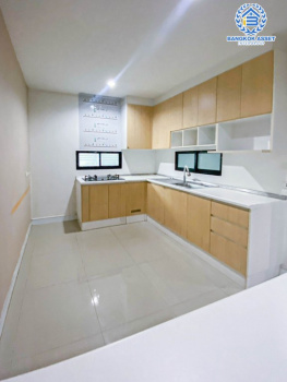 *****บ้านแฝดมือสอง โครงการ พฤกษาวิลเลจ43/2 บางบัวทอง-บางพูน เนื้อที่ 43.50 ตร.ว. ฟังก์ชัน 3 ห้องนอน 2 ห้องน้ำ 2 ที่จอดรถ บ้านแนวคิดใหม่ ดีไซน์ โมเดิร์น พร้อม Clubhouse ริม Double Lake บนทำเลดี เชื่อมต่อ ถ.รังสิต-ปทุมธานี ใกล้รถไฟฟ้าสายสีแดง "สถานีรังสิต"  และทางด่วน "วิภาวดี-รังสิต"