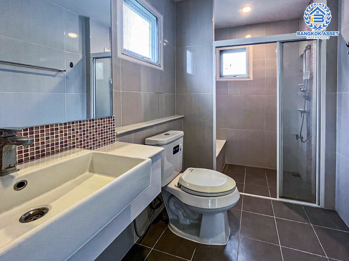 *****บ้านเดี่ยวมือสองปทุมธานี โครงการ ชวนชื่น ไพร์มวิลล์ กรุงเทพ-ปทุมธานี เนื้อที่กว้าง 53.1 ตร.ว. ฟังก์ชัน 4 ห้องนอน 3 ห้องน้ำ 2 ที่จอดรถ บ้านสภาพสวย พร้อมเข้าอยู่ แถมฟรี! 3 เครื่องปรับอากาศ บนทำเลแห่งการเดินทาง เชื่อมต่อถนนสะพานนนทบุรี-บางบัวทอง, ถนนราชพฤกษ์ จองเลย!