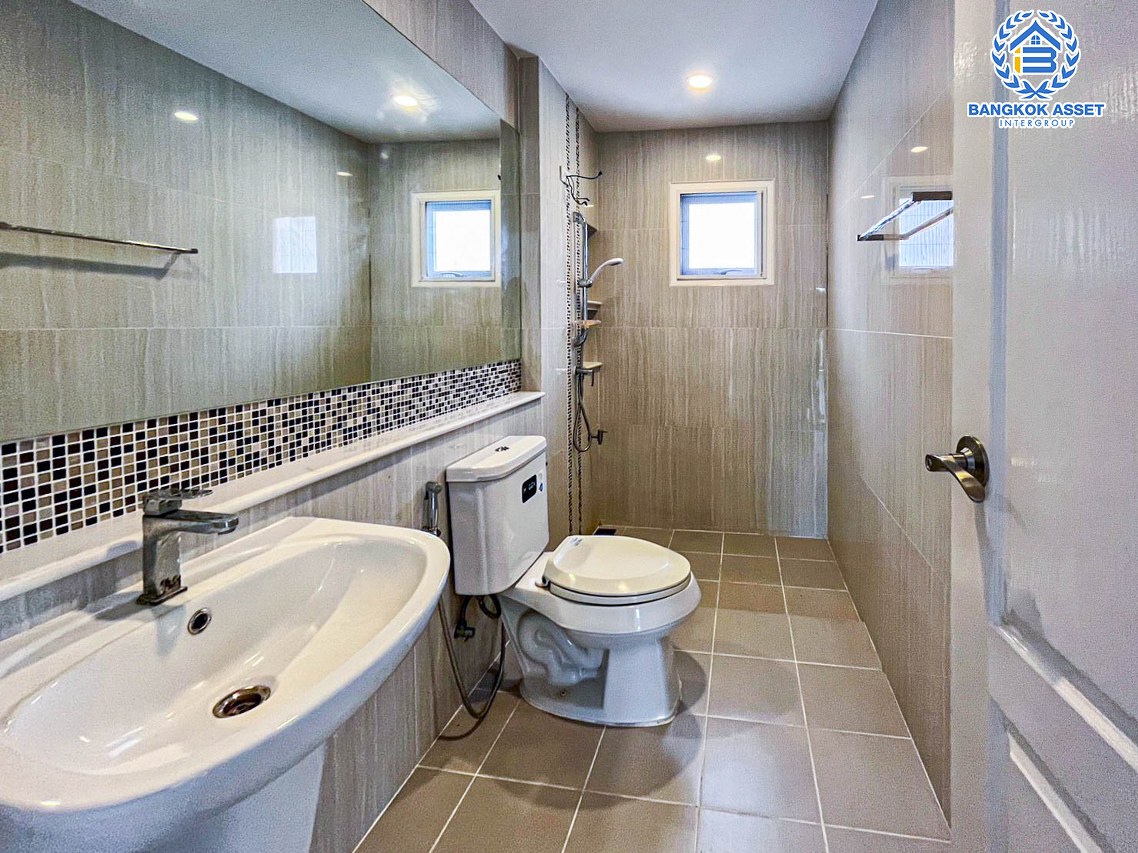 *****บ้านเดี่ยวมือสองปทุมธานี โครงการ ชวนชื่น ไพร์มวิลล์ กรุงเทพ-ปทุมธานี เนื้อที่กว้าง 53.1 ตร.ว. ฟังก์ชัน 4 ห้องนอน 3 ห้องน้ำ 2 ที่จอดรถ บ้านสภาพสวย พร้อมเข้าอยู่ แถมฟรี! 3 เครื่องปรับอากาศ บนทำเลแห่งการเดินทาง เชื่อมต่อถนนสะพานนนทบุรี-บางบัวทอง, ถนนราชพฤกษ์ จองเลย!