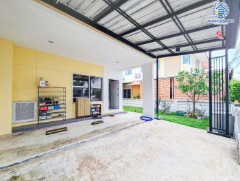 *****บ้านแฝดมือสอง โครงการ เดอะแพลนท์ คลองบางไผ่ สเตชั่น กาญจนาภิเษก เนื้อที่ 35 ตร.ว. ฟังก์ชัน 2 ห้องนอน 3 ห้องน้ำ 2 ที่จอดรถ บ้านกว้าง บรรยากาศเป็นส่วนตัว บนทำเลเดินทางสะดวก เชื่อมต่อถนนรัตนาธิเบศร์ ถนนกาญจนาภิเษก ใกล้รถไฟฟ้าสายสีม่วง "สถานีคลองบางไผ่" และจุดขึ้นทางด่วน "กาญจนาภิเษก"