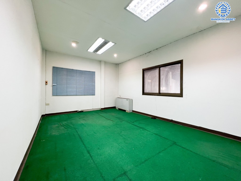 *****ที่ดินพร้อมโรงงานนครปฐม เนื้อที่ 3 ไร่ 1 งาน 93 ตร.ว. สาธารณูประโภคแวดล้อมครบครัน พร้อมใบประกอบกิจการ ด้านหลังติดคลองพญาพาน เชื่อมต่อถนนพระประโทน-บ้านแพ้ว ใกล้เซ็นทรัลศาลายา