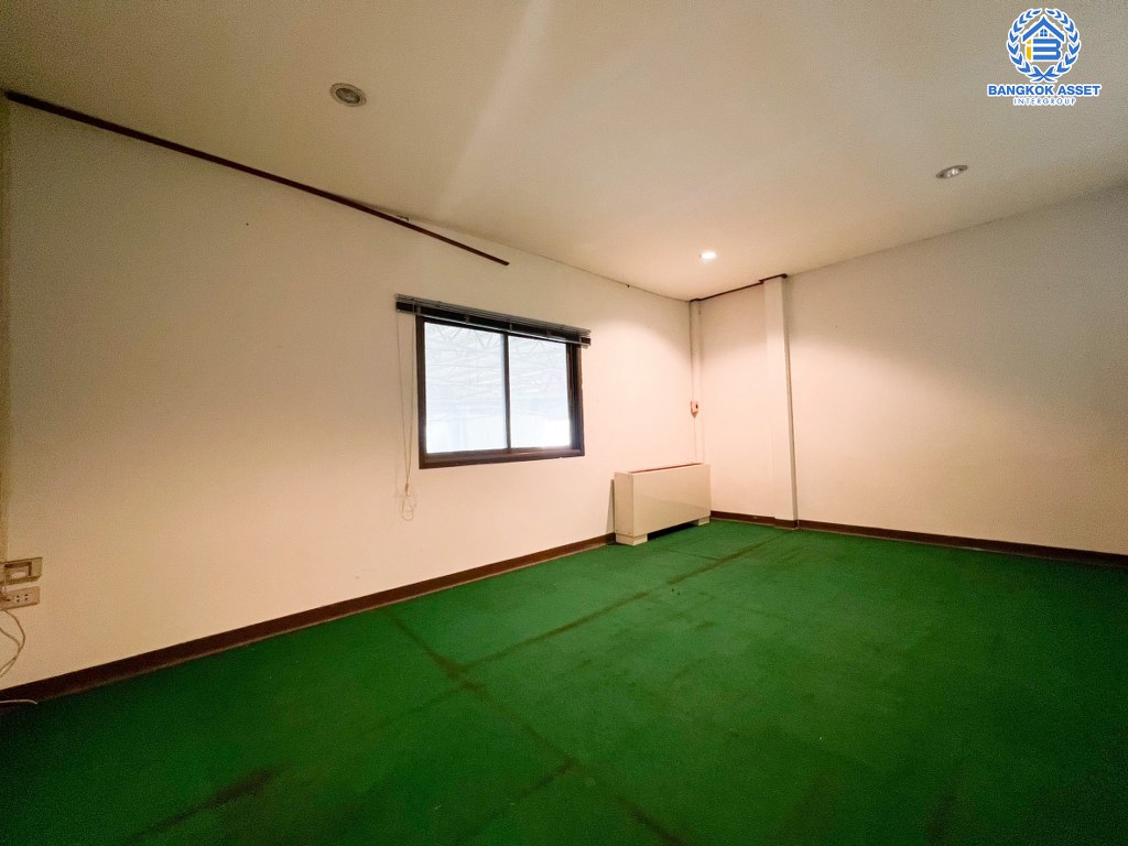 *****ที่ดินพร้อมโรงงานนครปฐม เนื้อที่ 3 ไร่ 1 งาน 93 ตร.ว. สาธารณูประโภคแวดล้อมครบครัน พร้อมใบประกอบกิจการ ด้านหลังติดคลองพญาพาน เชื่อมต่อถนนพระประโทน-บ้านแพ้ว ใกล้เซ็นทรัลศาลายา