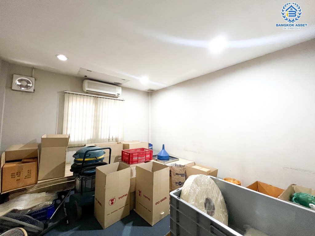 *****ที่ดินพร้อมโรงงานนครปฐม เนื้อที่ 3 ไร่ 1 งาน 93 ตร.ว. สาธารณูประโภคแวดล้อมครบครัน พร้อมใบประกอบกิจการ ด้านหลังติดคลองพญาพาน เชื่อมต่อถนนพระประโทน-บ้านแพ้ว ใกล้เซ็นทรัลศาลายา