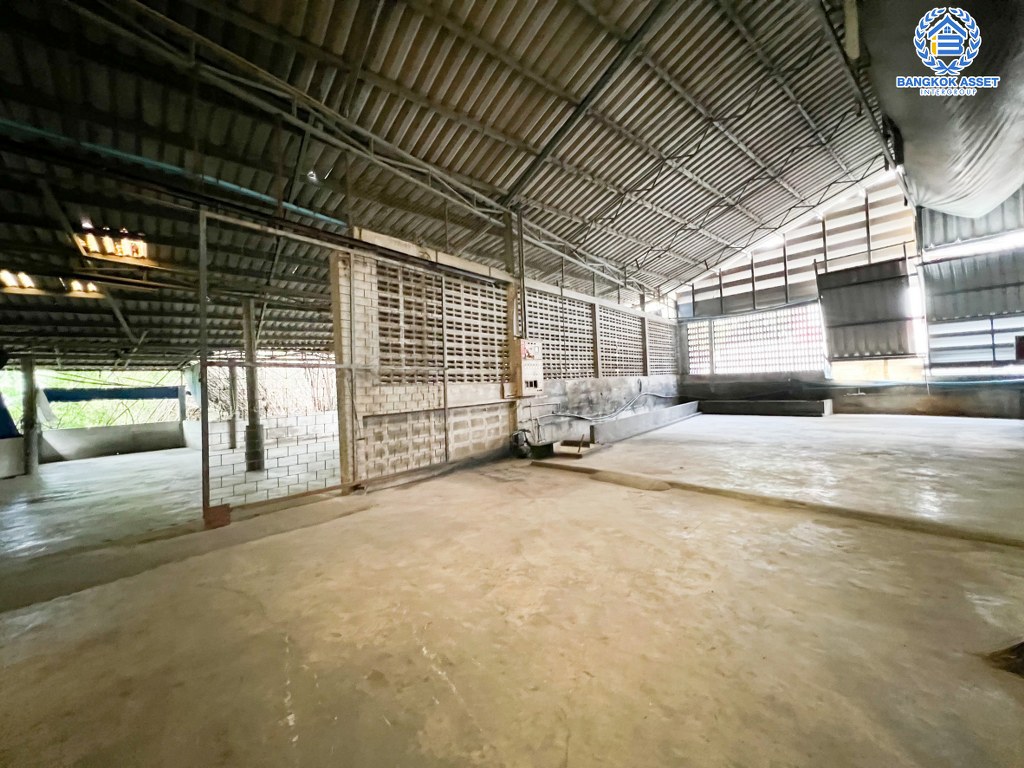 *****ที่ดินพร้อมโรงงานนครปฐม เนื้อที่ 3 ไร่ 1 งาน 93 ตร.ว. สาธารณูประโภคแวดล้อมครบครัน พร้อมใบประกอบกิจการ ด้านหลังติดคลองพญาพาน เชื่อมต่อถนนพระประโทน-บ้านแพ้ว ใกล้เซ็นทรัลศาลายา