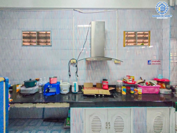 *****ทาวน์เฮ้าส์มือสองนนทบุรี หมู่บ้าน ช.รุ่งเรือง6 บางกรวย-ไทรน้อย หลังมุม! เนื้อที่กว้างเกือบ 30 ตร.ว. ฟังก์ชัน 2 ห้องนอน 2 ห้องน้ำ 1 ที่จอดรถ บ้านพร้อมอยู่ ต่อเติมพื้นที่ใช้สอยเยอะ บนทำเลเดินทางสะดวก ใกล้รถไฟฟ้าสายสีม่วง "สถานีบางพลู" และจุดขึ้นทางด่วน "ศรีรัช" จองด่วน!