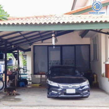 *****บ้านเดี่ยวมือสองนนทบุรี โครงการ เนเจอร์โฮม กาญจนาภิเษก เนื้อที่กว้าง 103 ตร.ว. ฟังก์ชัน 4 ห้องนอน 3 ห้องน้ำ 2 ที่จอดรถ แถมฟรี! 6 เครื่องปรับอากาศ 1 เครื่องทำน้ำอุ่น บนทำเลแห่งการเดินทาง เชื่อมต่อถนนกาญจนาภิเษก, ถนนรัตนาธิเบศร์ ใกล้รถไฟฟ้าสายสีม่วง "สถานีบางพลู" และทางด่วน "ศรีรัช"