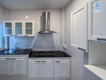 บ้านเดี่ยวมือสอง โครงการ เซนโทร ราชพฤกษ์1 เนื้อที่ 50.80 ตร.ว. ฟังก์ชัน 4 ห้องนอน 3 ห้องน้ำ 2 ที่จอดรถ บ้านสภาพดีมาก โครงการมีความเป็นส่วนตัว บนทำเลดี เชื่อมต่อถนนนครอินทร์ ถนนกาญจนาภิเษก ถนนราชพฤกษ์ ใกล้รถไฟฟ้าสายสีม่วง "สถานีบางพลู" และจุดขึ้นทางด่วน "ศรีรัช-วงแหวนรอบนอก"...