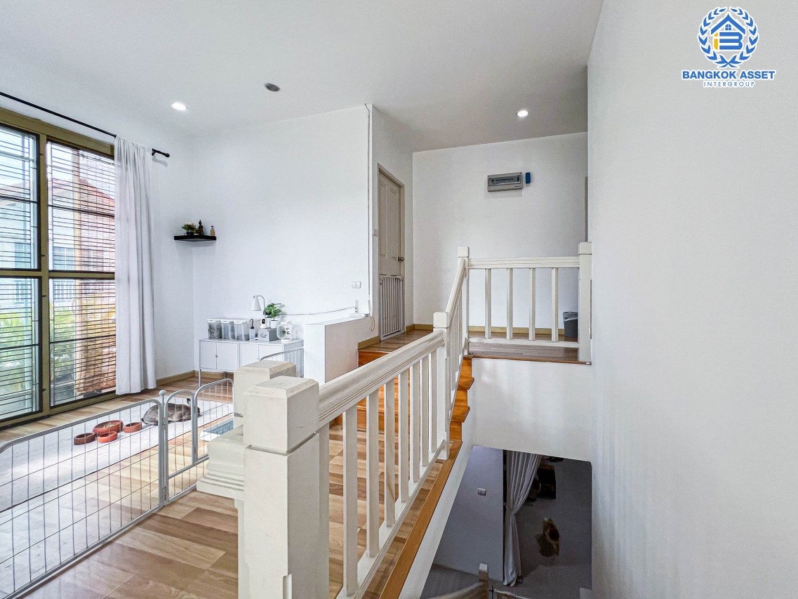 *****บ้านเดี่ยวมือสองนนทบุรี โครงการ ธนาสิริ ปิ่นเกล้า-ราชพฤกษ์ หลังมุม! เนื้อที่กว้างมากถึง 78.5 ตร.ว. ฟังก์ชัน 3 ห้องนอน 3 ห้องน้ำ 3 ที่จอดรถ บ้านสภาพสวย ใหม่มาก มีพื้นที่เยอะ บนทำเลติด ถนนราชพฤกษ์ ใกล้รถไฟฟ้าสายสีม่วง "สถานีบางรักน้อยท่าอิฐ" และจุดขึ้นทางด่วน "กาญจนาภิเษก"