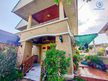 *****บ้านเดี่ยวมือสอง โครงการ มณีรินทร์ รัตนาธิเบศร์ เนื้อที่ 70.60 ตร.ว. ฟังก์ชัน 3 ห้องนอน 3 ห้องน้ำ 1 ที่จอดรถ บนถนนเมน ฟรี! เครื่องปรับอากาศ ทำเลเดินทางสะดวก เชื่อมต่อถนนรัตนาธิเบศร์ ถนนติวานนท์ ถนนราชพฤกษ์ ใกล้รถไฟฟ้าสายสีม่วง "สถานีบางรักน้อยท่าอิฐ" และจุดขึ้นทางด่วน "งามวงศ์วาน"