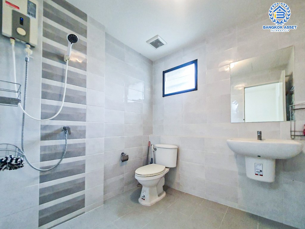 *****ทาวน์เฮ้าส์มือสอง โครงการ Pleno ราชพฤกษ์ หลังมุม เนื้อที่ 24 ตร.ว. ฟังก์ชัน 3 ห้องนอน 2 ห้องน้ำ 2 ที่จอดรถ หน้าบ้านชนสวนสาธารณะ สภาพแวดล้อมดี เชื่อมต่อถนนนครอินทร์ ถนนกาญจนาภิเษก ใกล้รถไฟฟ้าสายสีม่วง "สถานีสถานีบางรักใหญ่" และจุดขึ้นทางด่วน "ศรีรัช"