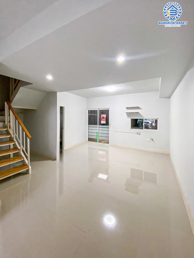 *****ทาวน์เฮ้าส์มือสองนนทบุรี โครงการ อารียาเดอะคัลเลอร์ บางบัวทอง-สุพรรณบุรี เนื้อที่กว้าง 17.5 ตร.ว. ฟังก์ชัน 3 ห้องนอน 2 ห้องน้ำ 1 ที่จอดรถ แถมฟรี! 1 เครื่องปรับอากาศ บนทำเลแห่งการเดินทาง เชื่อมต่อถนนบางบัวทอง-สุพรรณบุรี, ถนนกาญจาภิเษก จองเลย!