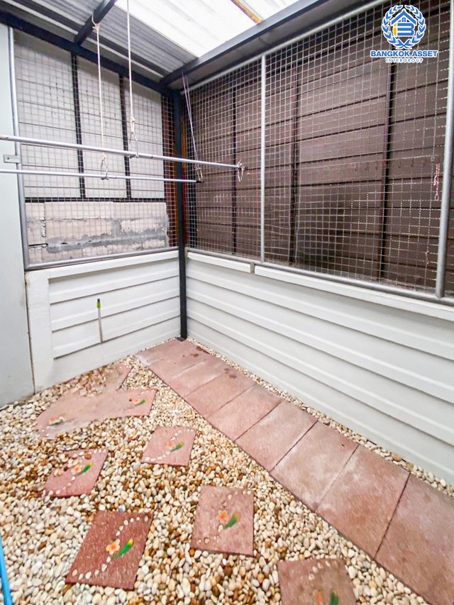 *****ทาวน์เฮ้าส์มือสองนนทบุรี โครงการ อารียาเดอะคัลเลอร์ บางบัวทอง-สุพรรณบุรี เนื้อที่กว้าง 17.5 ตร.ว. ฟังก์ชัน 3 ห้องนอน 2 ห้องน้ำ 1 ที่จอดรถ แถมฟรี! 1 เครื่องปรับอากาศ บนทำเลแห่งการเดินทาง เชื่อมต่อถนนบางบัวทอง-สุพรรณบุรี, ถนนกาญจาภิเษก จองเลย!