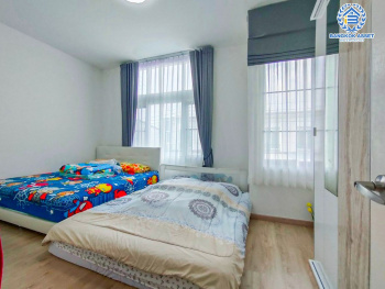 *****ทาวน์เฮ้าส์มือสอง โครงการ กัสโต้ เพชรเกษม-ทวีวัฒนา เนื้อที่ 19 ตร.ว. ฟังก์ชัน 2 ห้องนอน 2 ห้องน้ำ 2 ที่จอดรถ ภายในสภาพดี ต่อเติมครบ แถม! เครื่องปรับอากาศ โครงการตั้งบนทำเลเดินทางสะดวก เชื่อมต่อถนนเลียบคลองทวีวัฒนา ถนนเพชรเกษม ถนนพุทธมณฑลสาย3 ถนนบรมราชชนนี ใกล้เดอะมอลล์บางเเค