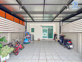 *****ทาวน์เฮ้าส์มือสอง โครงการ กัสโต้ เพชรเกษม-ทวีวัฒนา เนื้อที่ 19 ตร.ว. ฟังก์ชัน 2 ห้องนอน 2 ห้องน้ำ 2 ที่จอดรถ ภายในสภาพดี ต่อเติมครบ แถม! เครื่องปรับอากาศ โครงการตั้งบนทำเลเดินทางสะดวก เชื่อมต่อถนนเลียบคลองทวีวัฒนา ถนนเพชรเกษม ถนนพุทธมณฑลสาย3 ถนนบรมราชชนนี ใกล้เดอะมอลล์บางเเค