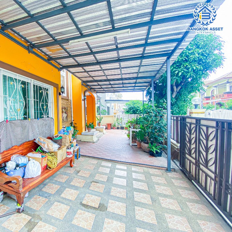 *****บ้านเดี่ยวมือสอง โครงการ ภัสสร8 กาญจนาภิเษก เนื้อที่กว้าง 50.70 ตร.ว. ฟังก์ชัน 4 ห้องนอน 3 ห้องน้ำ โครงสร้างบ้านดีเยี่ยม ต่อเติมครบพร้อมเข้าอยู่ โครงการบนทำเลเดินทางสะดวก เชื่อมต่อถนนปิ่นเกล้า-นครชัยศรี ถนนนครอินทร์ ใกล้เซ็นทรัลเวสต์เกต และจุดขึ้นทางด่วน "ศรีรัช"