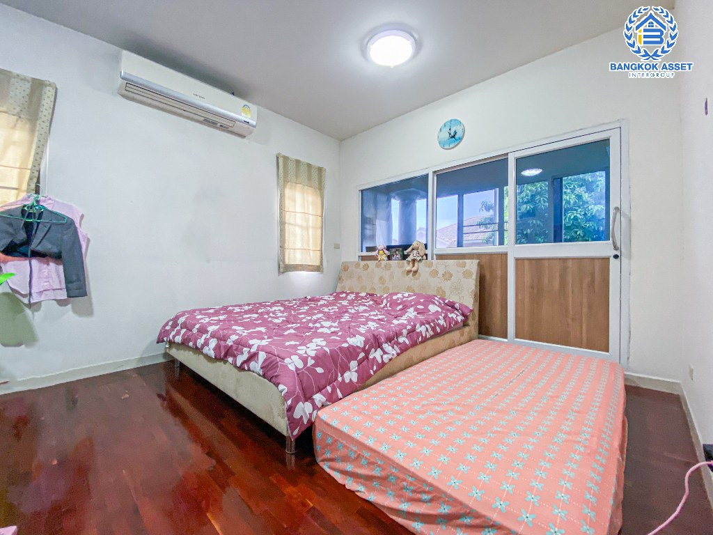 *****บ้านเดี่ยวมือสอง โครงการ ภัสสร8 กาญจนาภิเษก เนื้อที่กว้าง 50.70 ตร.ว. ฟังก์ชัน 4 ห้องนอน 3 ห้องน้ำ โครงสร้างบ้านดีเยี่ยม ต่อเติมครบพร้อมเข้าอยู่ โครงการบนทำเลเดินทางสะดวก เชื่อมต่อถนนปิ่นเกล้า-นครชัยศรี ถนนนครอินทร์ ใกล้เซ็นทรัลเวสต์เกต และจุดขึ้นทางด่วน "ศรีรัช"