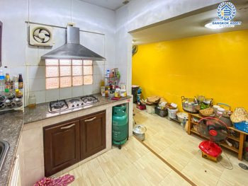 *****บ้านเดี่ยวมือสอง โครงการ ภัสสร8 กาญจนาภิเษก เนื้อที่กว้าง 50.70 ตร.ว. ฟังก์ชัน 4 ห้องนอน 3 ห้องน้ำ โครงสร้างบ้านดีเยี่ยม ต่อเติมครบพร้อมเข้าอยู่ โครงการบนทำเลเดินทางสะดวก เชื่อมต่อถนนปิ่นเกล้า-นครชัยศรี ถนนนครอินทร์ ใกล้เซ็นทรัลเวสต์เกต และจุดขึ้นทางด่วน "ศรีรัช"