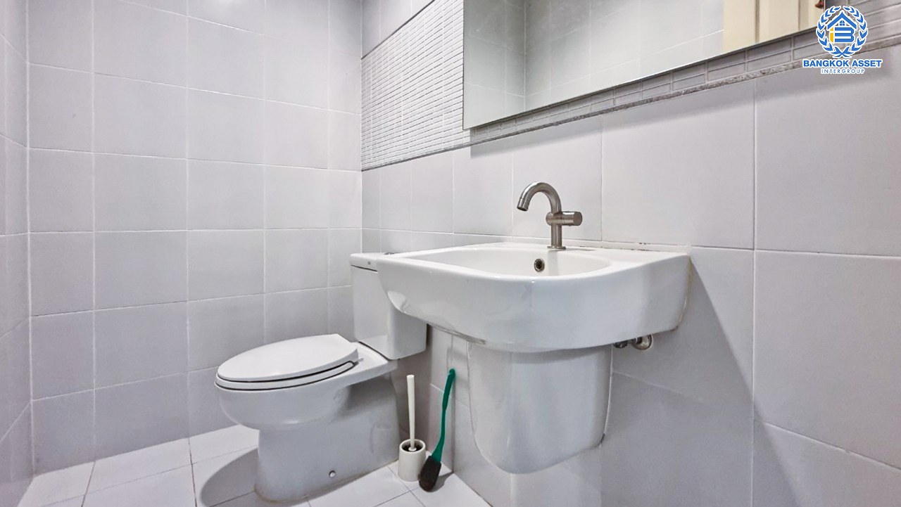 ทาวน์โฮม 3 ชั้นมือสองนนทบุรี โครงการ ทาวน์พลัสเอ็กซ์ ประชาชื่น เนื้อที่กว้าง 20 ตร.ว. ฟังก์ชัน 4 ห้องนอน 3 ห้องน้ำ 2 ที่จอดรถ บ้านพร้อมอยู่ บนทำเลใกล้เดอะมอลล์ งามวงศ์วาน, รถไฟฟ้าสีชมพู "สถานีสนามบินน้ำ" และทางด่วน งามวงศ์วาน" จองเลย!