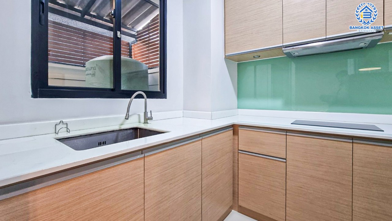 ทาวน์โฮม 3 ชั้นมือสองนนทบุรี โครงการ ทาวน์พลัสเอ็กซ์ ประชาชื่น เนื้อที่กว้าง 20 ตร.ว. ฟังก์ชัน 4 ห้องนอน 3 ห้องน้ำ 2 ที่จอดรถ บ้านพร้อมอยู่ บนทำเลใกล้เดอะมอลล์ งามวงศ์วาน, รถไฟฟ้าสีชมพู "สถานีสนามบินน้ำ" และทางด่วน งามวงศ์วาน" จองเลย!