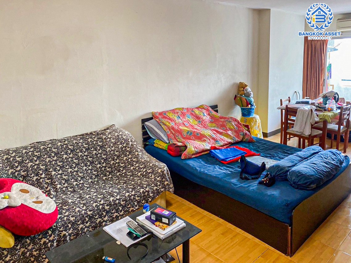 *****คอนโดมิเนียมมือสองกรุงเทพมหานคร โครงการ เปี่ยมรักเรสซิเดนซ์ รัชดาภิเษก-ท่าพระ เนื้อที่ 31.34 ตร.ม. ฟังก์ชัน 1 ห้องนอน 1 ห้องน้ำ 1 ที่จอดรถ ห้องสภาพดี บนทำเลเดินทางสะดวก เชื่อมต่อถนนรัชดาภิเษก, ถนนสมเด็จพระเจ้าตากสิน ใกล้รถไฟฟ้าสายสีเขียว "สถานีตลาดพลู" ในราคาถูกสุดคุ้ม!