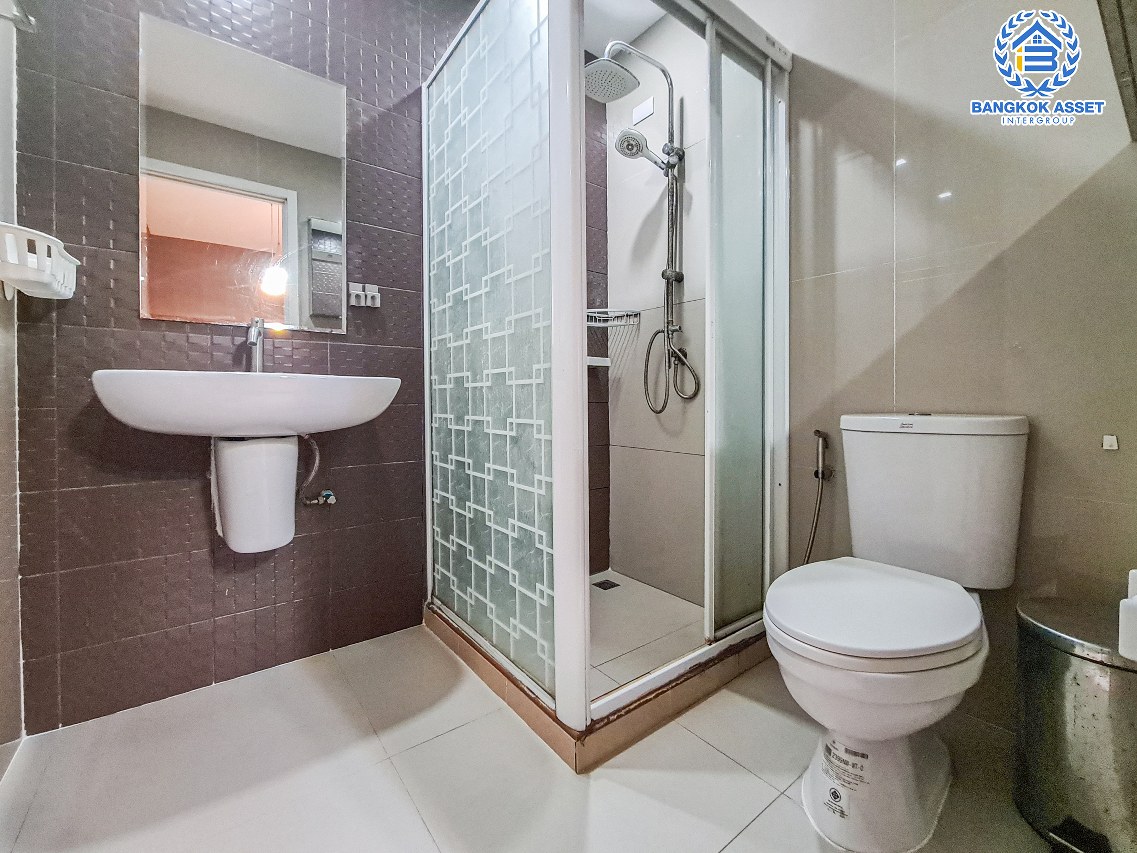 *****ทาวน์เฮ้าส์มือสองนครปฐม โครงการ พฤกษาวิลล์77 พุทธมณฑลสาย4 เนื้อที่กว้าง 18.7 ตร.ว. ฟังก์ชัน 3 ห้องนอน 2 ห้องน้ำ 1 ที่จอดรถ บ้านสภาพดี บนทำเลแห่งการเดินทาง หน้าโครงการติด ถนนพุทธมณฑลสาย4 เชื่อมต่อถนนเพชรเกษม, ถนนกาญจนาภิเษก จองด่วน!