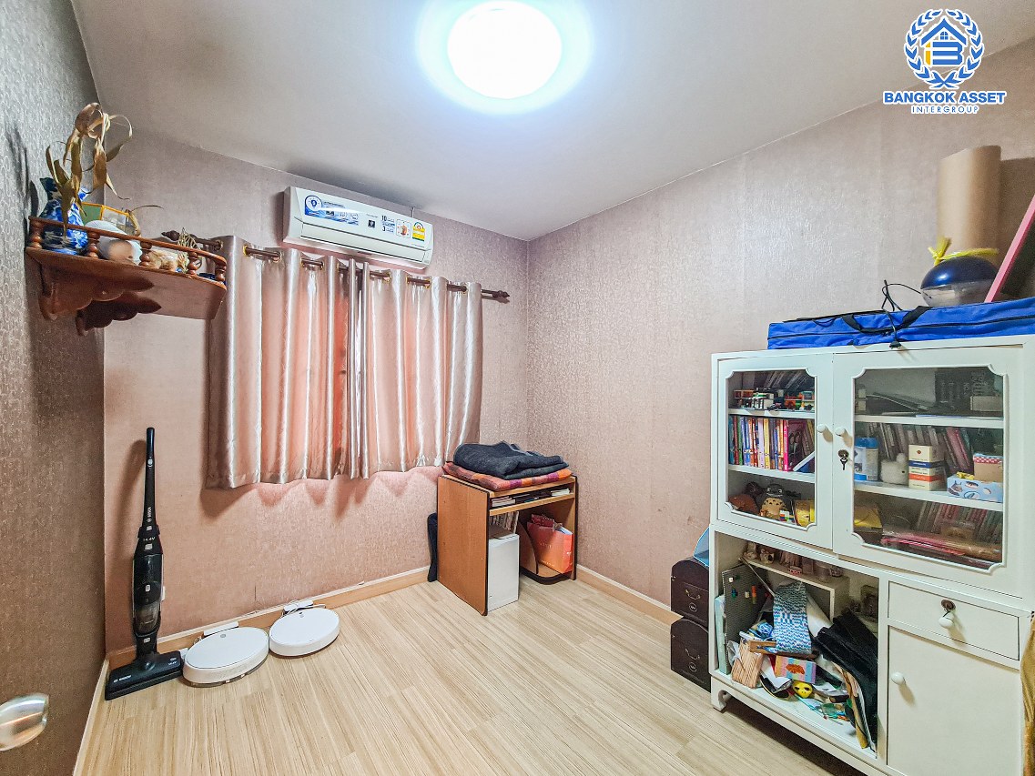 *****ทาวน์เฮ้าส์มือสองนครปฐม โครงการ พฤกษาวิลล์77 พุทธมณฑลสาย4 เนื้อที่กว้าง 18.7 ตร.ว. ฟังก์ชัน 3 ห้องนอน 2 ห้องน้ำ 1 ที่จอดรถ บ้านสภาพดี บนทำเลแห่งการเดินทาง หน้าโครงการติด ถนนพุทธมณฑลสาย4 เชื่อมต่อถนนเพชรเกษม, ถนนกาญจนาภิเษก จองด่วน!