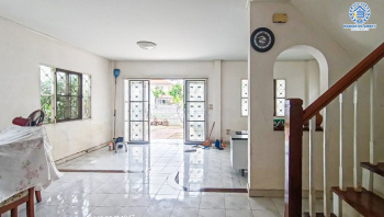 *****บ้านเดี่ยวมือสอง โครงการ ชัยพฤกษ์ บางบัวทอง จากแบรนด์คุณภาพ L&H เนื้อที่กว้าง 73.70 ตร.ว. ฟังก์ชัน 3 ห้องนอน 2 ห้องน้ำ 2 ที่จอดรถ รอบบ้านกว้างขวาง มีเป็นส่วนตัว สภาพแวดล้อมโครงการดี ตั้งบนทำเลเดินทางสะดวก เชื่อมต่อถนนราชพฤกษ์ ถนนกาญจนาภิเษก ใกล้โครงการรถไฟฟ้าสายสีม่วง "สถานีบางพลู"...