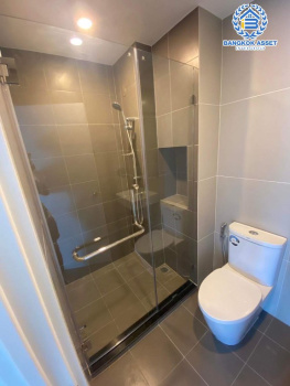 *****คอนโดมิเนียมมือสอง โครงการ เอลลิโอ สาทร-วุฒากาศ หลังมุม พื้นที่ใช้สอย 33.89 ตร.ว. ฟังก์ชัน 1 ห้องนอน 1 ห้องน้ำ 1 ที่จอดรถ แถมฟรี! เครื่องปรับอากาศ บนทำเลเดินทางสะดวก เชื่อมต่อถนนเทอดไท ถนนกรุงธนบุรี ถนนกัลปพฤกษ์ 15 นาทีถึงรถไฟฟ้าสายสีเขียว "สถานีวุฒากาศ" ใกล้จุดขึ้นทางด่วน "ศรีรัช"