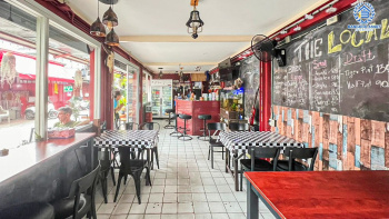 *****อาคารพาณิชย์มือสอง ซอยภูมิจิตร พระราม4 หลังมุม เนื้อที่กว้าง 11.90 ตร.ว. ฟังก์ชัน 3 ห้องนอน 3 ห้องน้ำ ขายพร้อมคนเช่า เหมาะกับทำธุรกิจเปิดกิจการ บนทำเลเมือง เดินทางสะดวก เชื่อมต่อหลากหลายเส้นทาง ทั้ง ถนนพระราม4 ถนนสุขุมวิท ใกล้โครงการรถไฟฟ้าสายสีเขียว "สถานีพระขโนง"