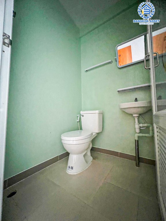 *****อาคารพาณิชย์มือสอง 3 ชั้น ซอยภูมิจิตร พระราม4 เนื้อที่กว้าง 26 ตร.ว. ฟังก์ชัน 10 ห้องนอน 10 ห้องน้ำ ขายพร้อมคนเช่า เหมาะกับทำธุรกิจเปิดกิจการ บนทำเลเมือง เดินทางสะดวก เชื่อมต่อหลากหลายเส้นทาง ทั้ง ถนนพระราม4 ถนนสุขุมวิท ใกล้โครงการรถไฟฟ้าสายสีเขียว "สถานีพระขโนง"