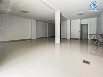 *****อาคารพาณิชย์มือสอง 3 ชั้น ซอยภูมิจิตร พระราม4 เนื้อที่กว้าง 26 ตร.ว. ฟังก์ชัน 10 ห้องนอน 10 ห้องน้ำ ขายพร้อมคนเช่า เหมาะกับทำธุรกิจเปิดกิจการ บนทำเลเมือง เดินทางสะดวก เชื่อมต่อหลากหลายเส้นทาง ทั้ง ถนนพระราม4 ถนนสุขุมวิท ใกล้โครงการรถไฟฟ้าสายสีเขียว "สถานีพระขโนง"