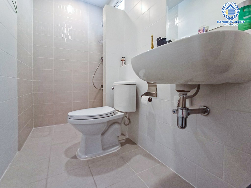 *****บ้านเดี่ยวมือสอง โครงการ เซนโทร สาทร-กัลปพฤกษ์ เนื้อที่กว้าง 52.60 ตร.ว. ฟังก์ชัน 4 ห้องนอน 3 ห้องน้ำ 2 ที่จอดรถ บ้านสภาพสวย พื้นที่กว้างขวาง พร้อมเข้าอยู่ โครงการตั้งบนทำเลดี เชื่อมต่อถนนเทอดไท ถนนราชพฤกษ์ ถนนบางแค ใกล้รถไฟฟ้าสายสีน้ำเงิน "สถานีบางแค"